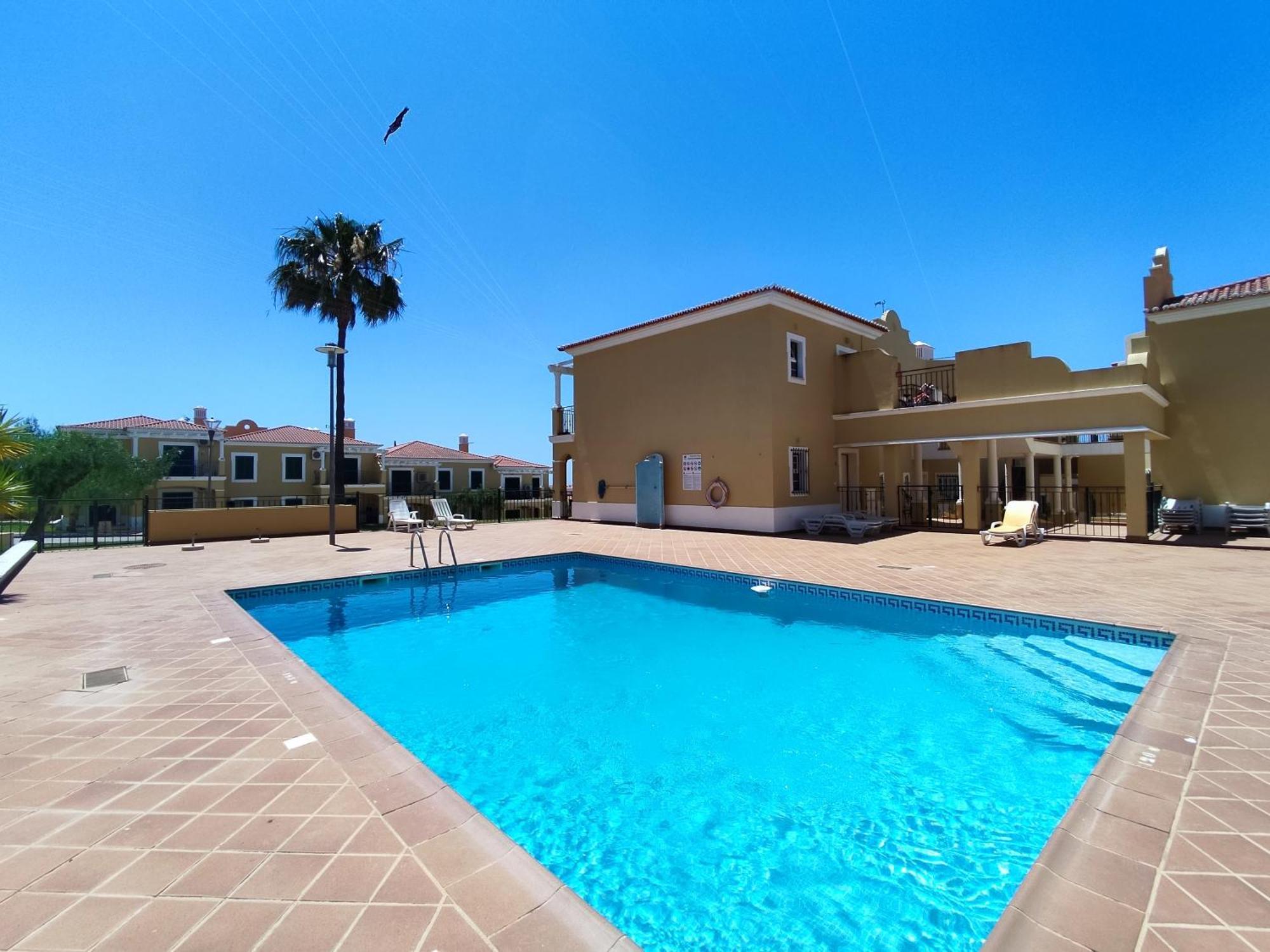 1D Areias De Porches, Pool & A/C - Casas & Papeis Daire Armação de Pêra Dış mekan fotoğraf