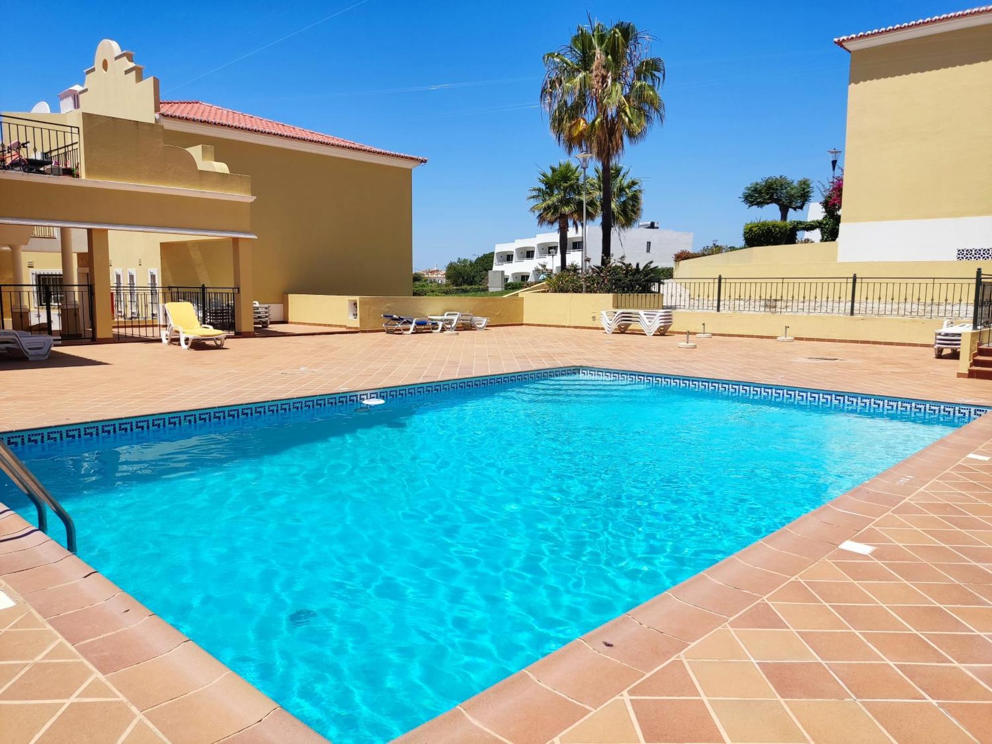 1D Areias De Porches, Pool & A/C - Casas & Papeis Daire Armação de Pêra Dış mekan fotoğraf